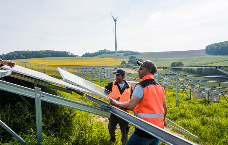 Bau eines Solarparks